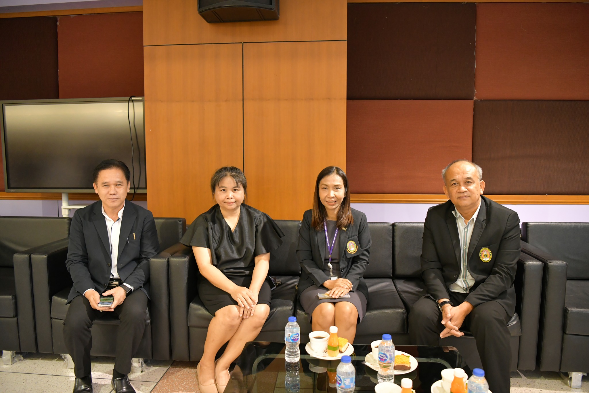 มหาวิทยาลัยราชภัฏสุรินทร์ จับมือ อาชีวศึกษาสุรินทร์ ยกระดับทักษะวิชาชีพสู่ปริญญาตรี พัฒนาหลักสูตรต่อเนื่องเชื่อมโยง (Seamless Transition)จังหวัดสุรินทร์